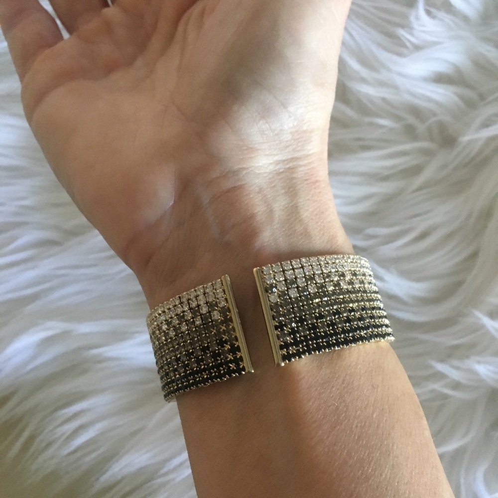 Adorable Rhinestone bracelet - Picture 3 of 3
